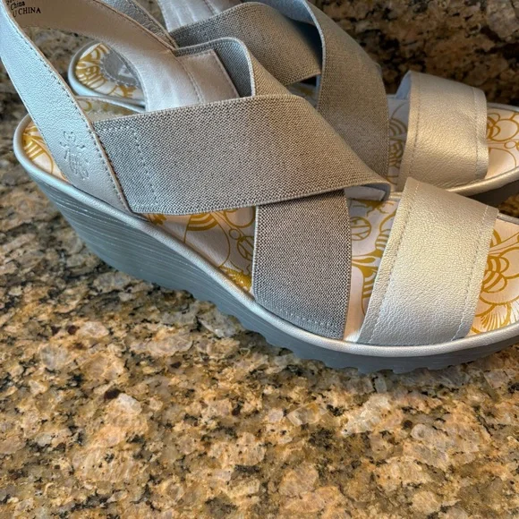 FLY London sandals - Picture 4 of 7